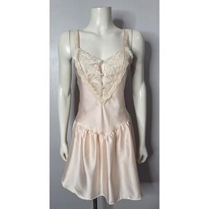 Vintage 1980s Romantic Pink Lace Chemise by Ilise Stevens